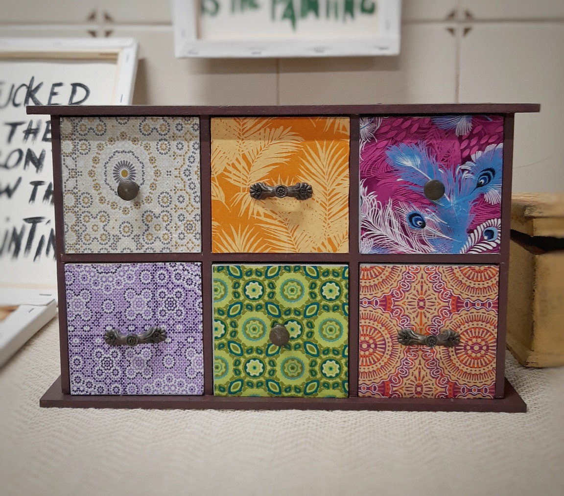 Decoupage als afwerkingstechniek - Meubel pimpen - Foto